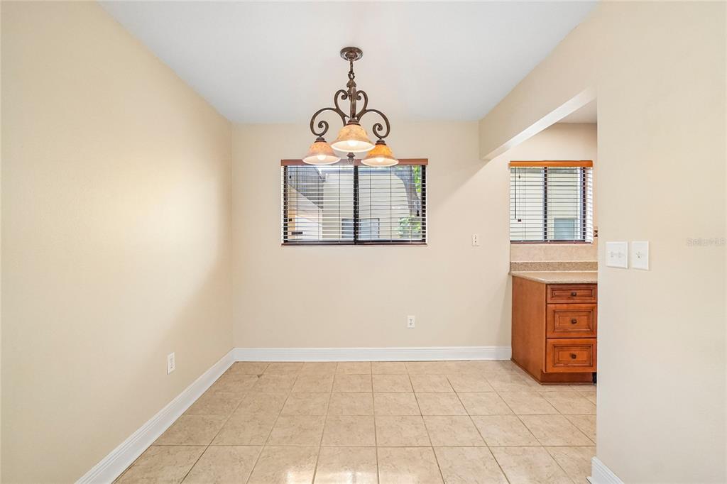 11722 RAINTREE LAKE LANE UNIT D, TEMPLE TERRACE, FL — photo 5 of 30