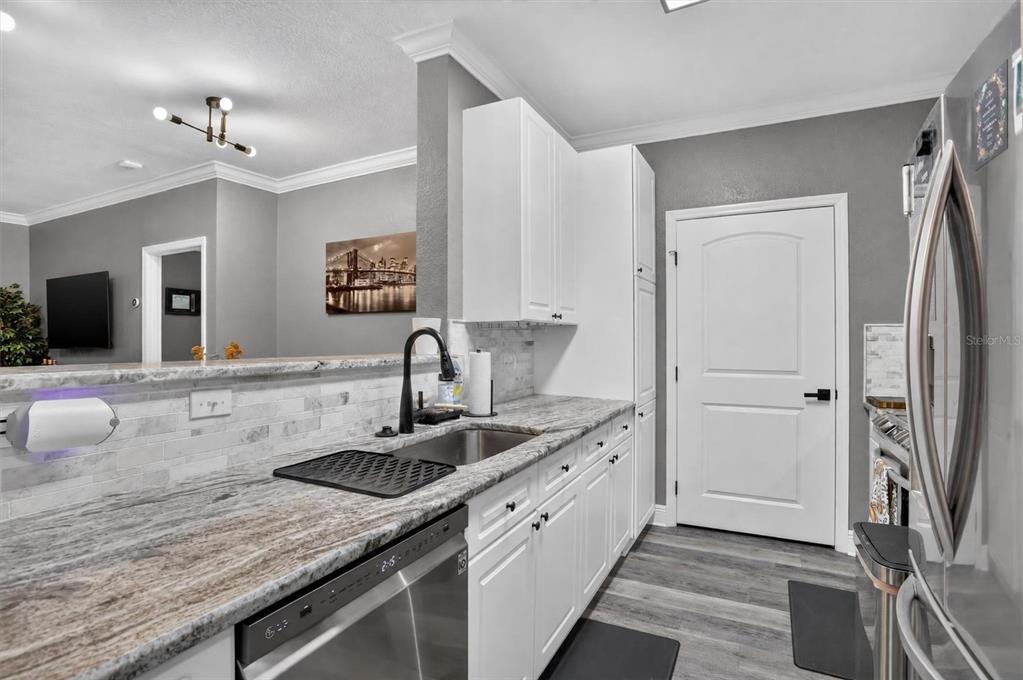 4221 W SPRUCE STREET UNIT 2215, TAMPA, FL — photo 2 of 23