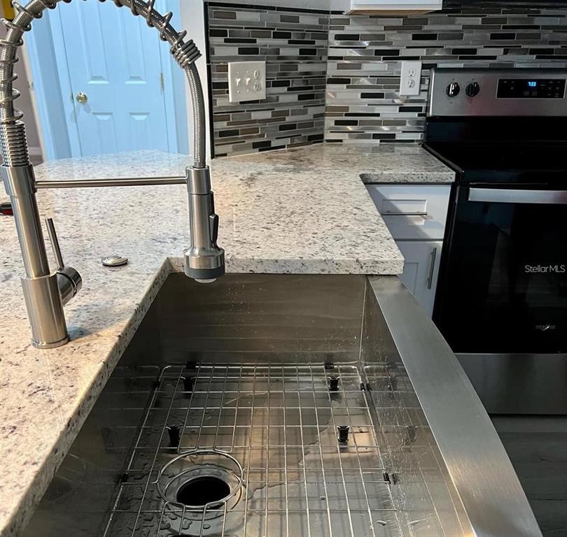 1995 ERVING CIRCLE UNIT 302, OCOEE, FL — photo 5 of 18