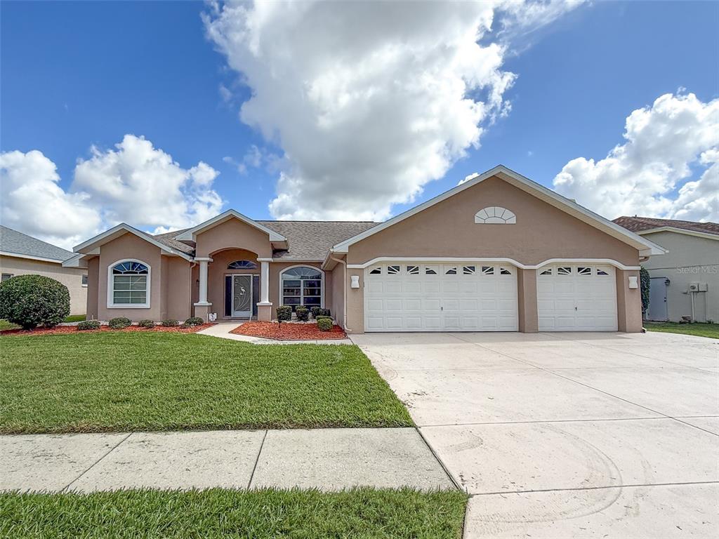 8533 CORAL CREEK LOOP, HUDSON, FL — photo 2 of 30