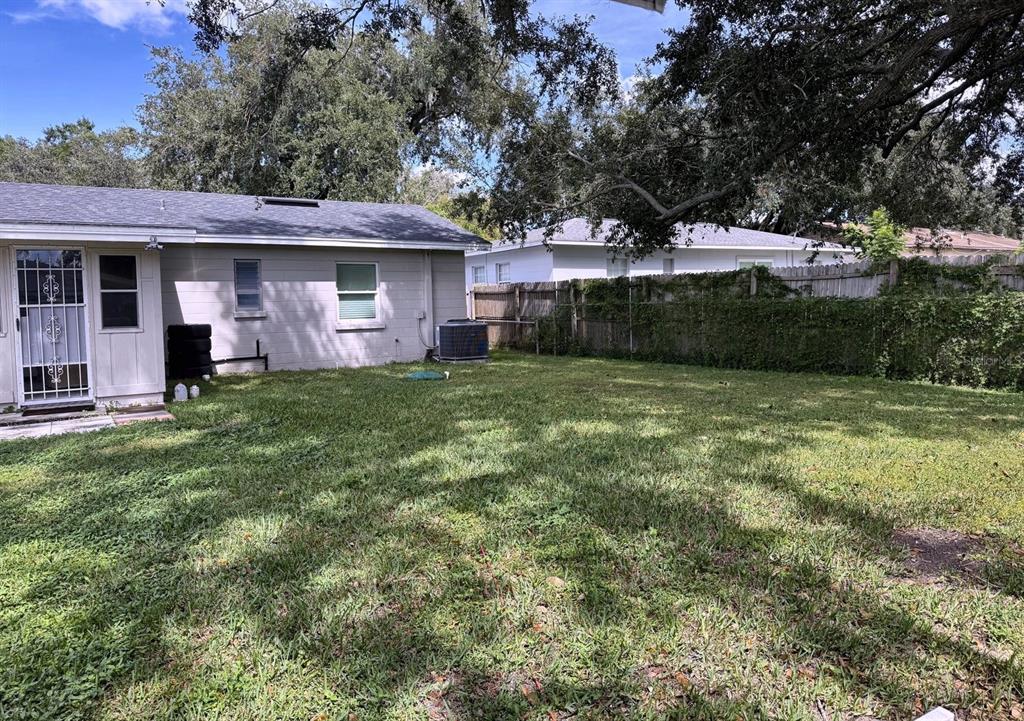 602 OPPITZ LANE, LAKELAND, FL — photo 2 of 20