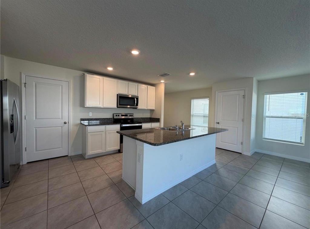 12072 DOWNY BIRCH DRIVE, RIVERVIEW, FL — photo 5 of 23