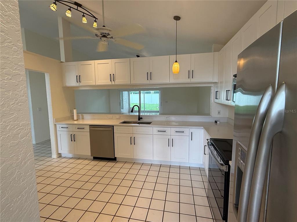 12613 SUMMER TREE COURT, ORLANDO, FL — photo 2 of 20