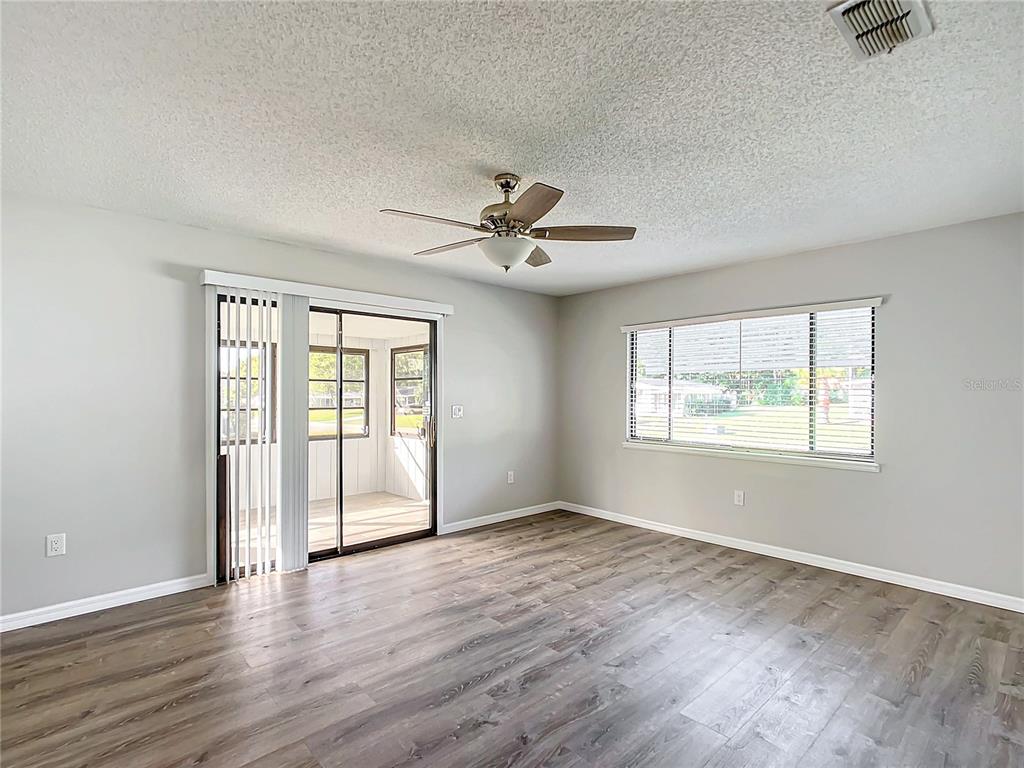 10335 SW 92ND COURT, OCALA, FL — photo 4 of 30