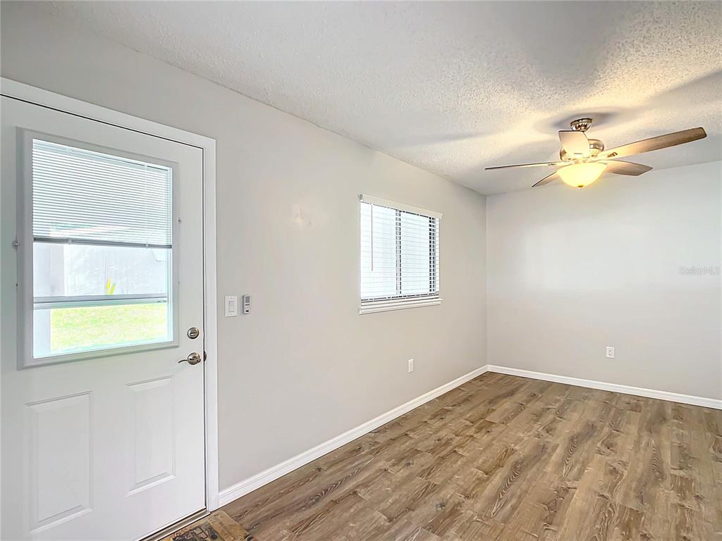 10335 SW 92ND COURT, OCALA, FL — photo 5 of 30