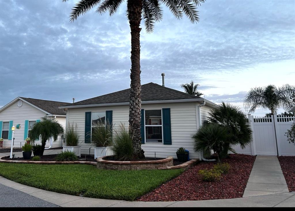 8975 SE 168TH TAILFER STREET, THE VILLAGES, FL — photo 2 of 30