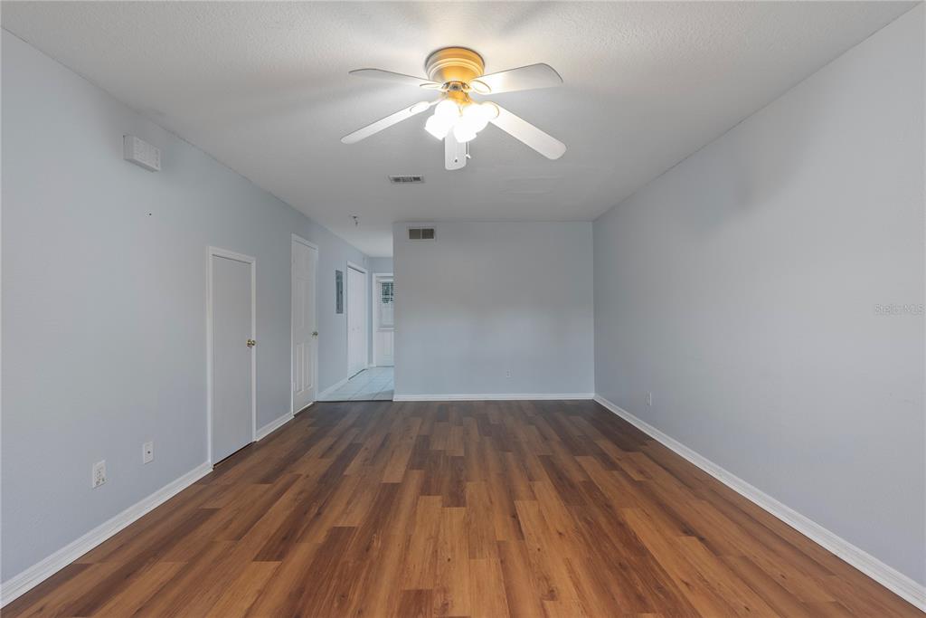 37314 EMBASSY PARK LN, DADE CITY, FL — photo 4 of 21