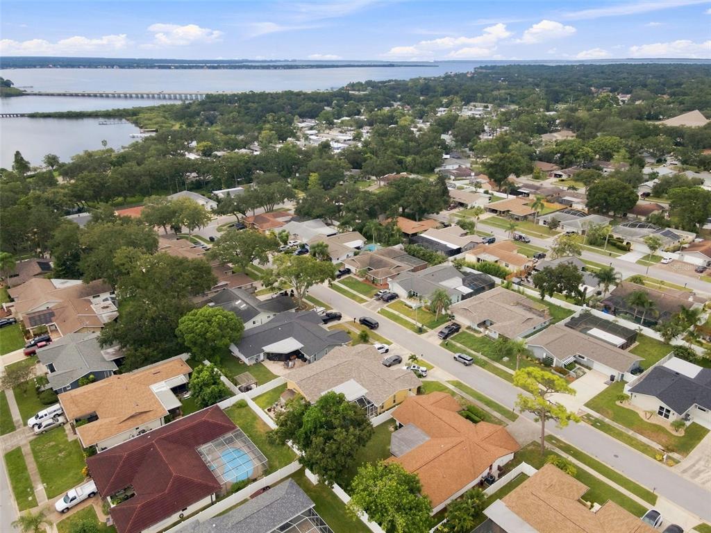 203 HILLCREST DRIVE, SAFETY HARBOR, FL — photo 4 of 30