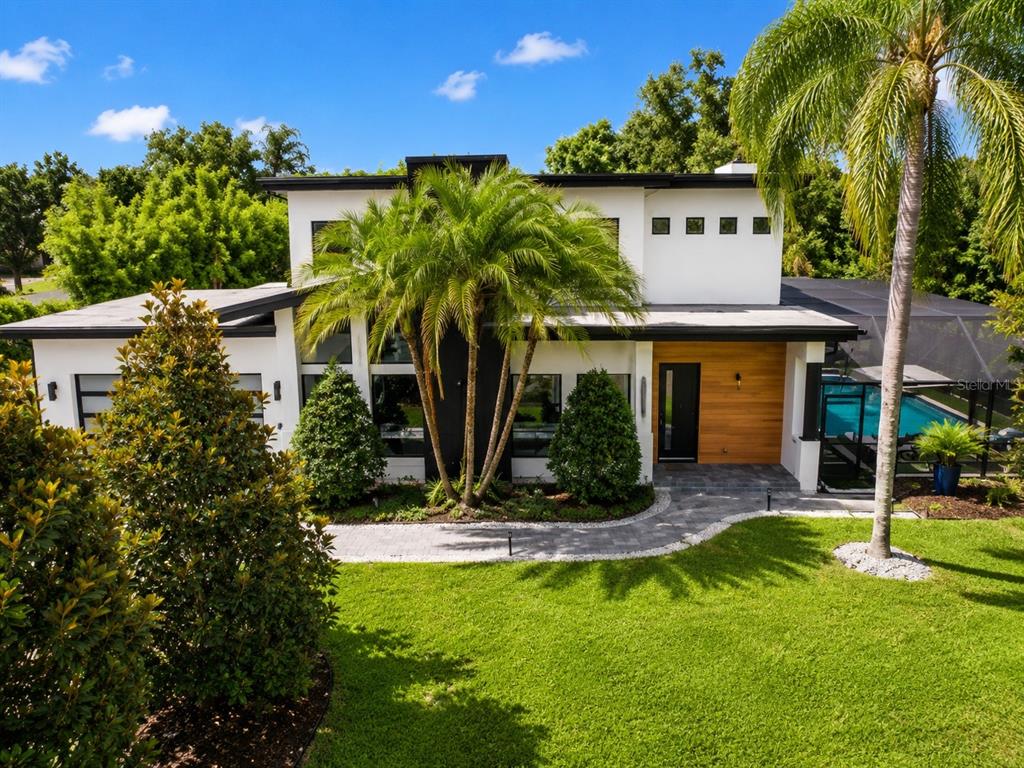 2032 KIMBRACE PLACE
