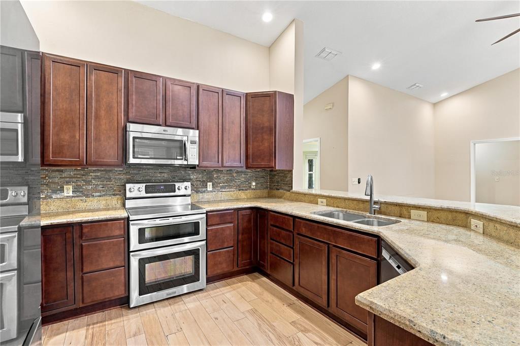 4425 WINDERWOOD CIRCLE, ORLANDO, FL — photo 4 of 30