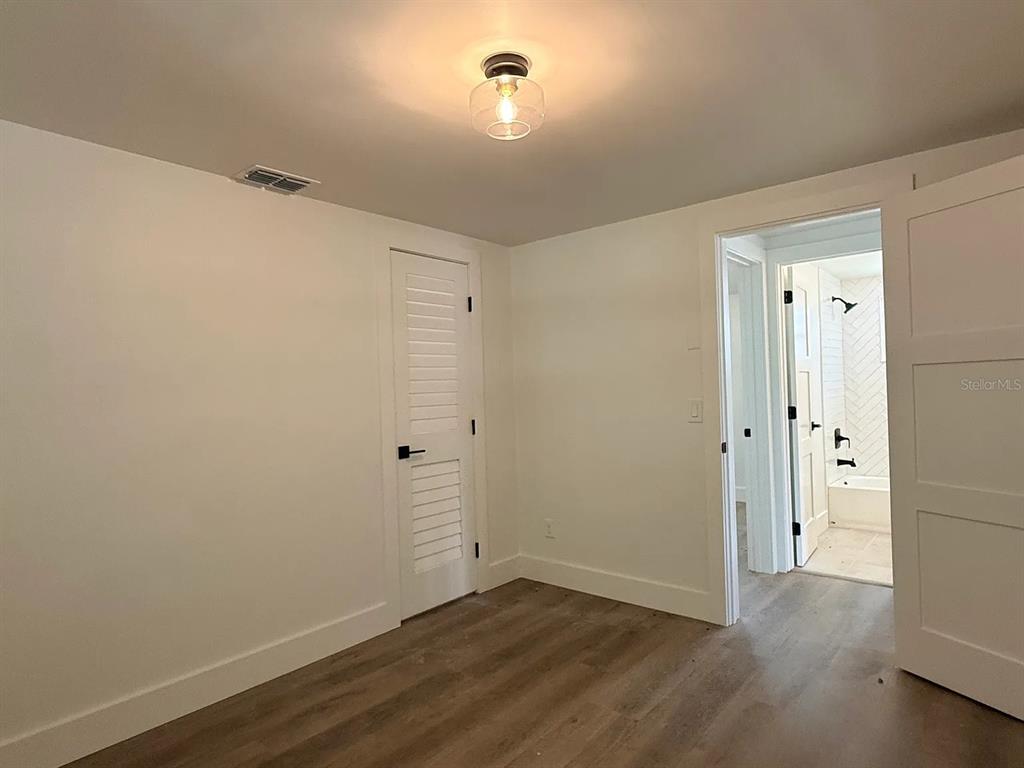 622 DOGWOOD COURT, DUNEDIN, FL — photo 5 of 9