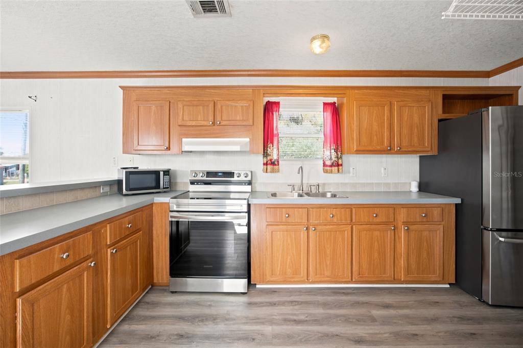10265 SE 165TH PLACE, SUMMERFIELD, FL — photo 3 of 29