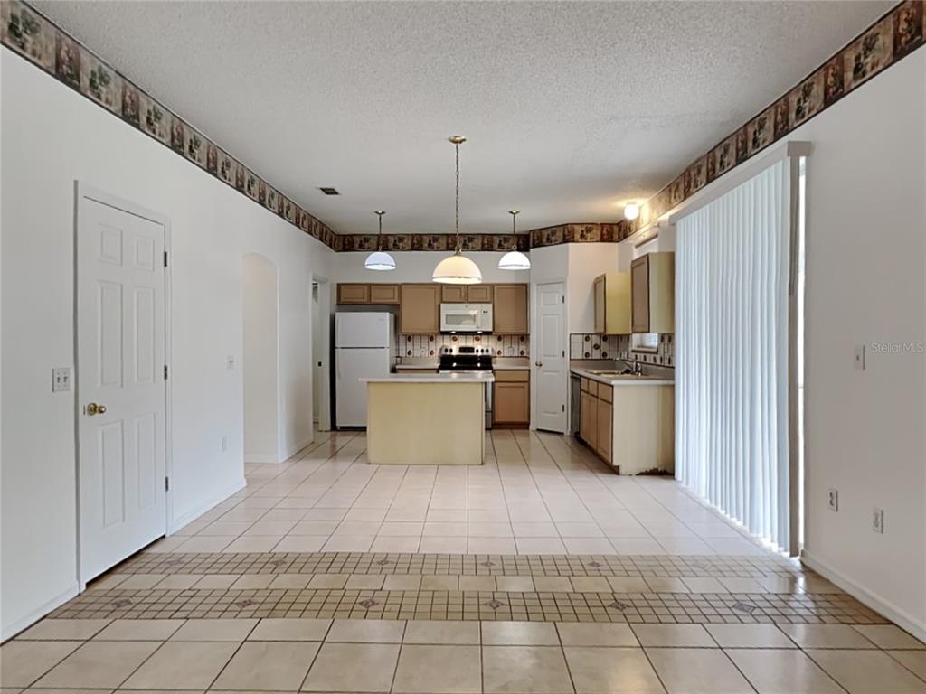 3233 KINGS RIDGE TERRACE, DELTONA, FL — photo 3 of 24