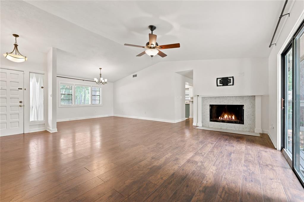 9520 NW 6TH PLACE, GAINESVILLE, FL — photo 3 of 30