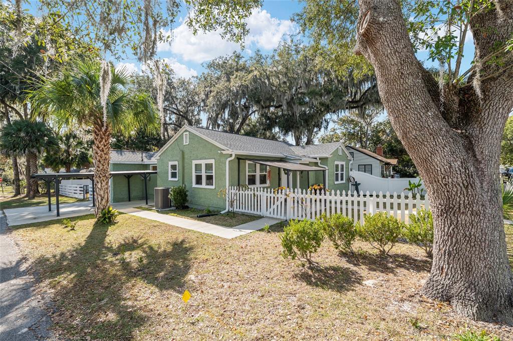 742 SE 12TH STREET
