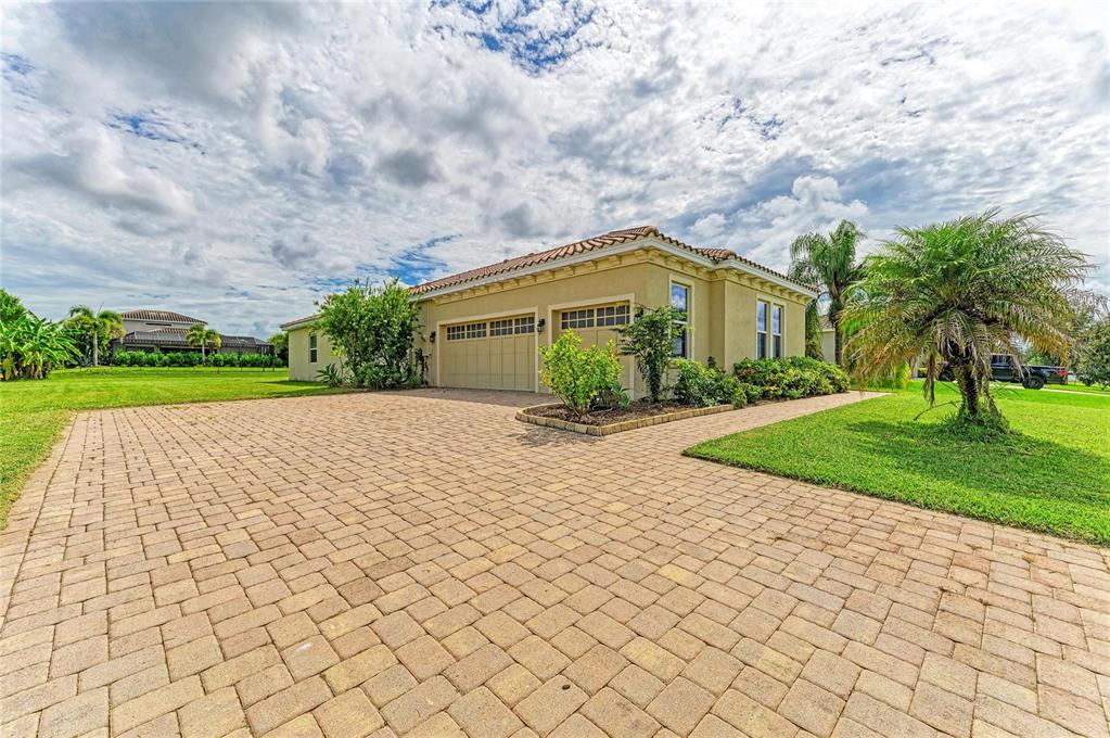 519 165TH STREET E, BRADENTON, FL — photo 4 of 30