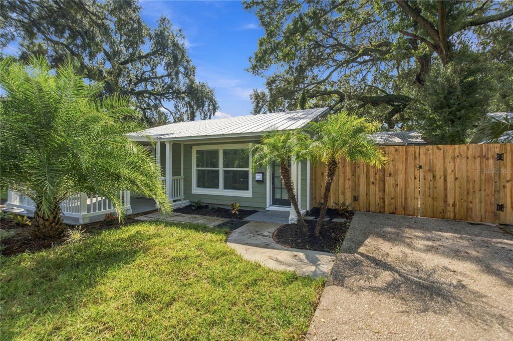 39 HAMILTON HEATH DRIVE, TAMPA, FL — photo 2 of 30
