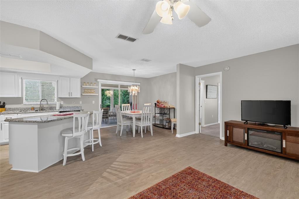10255 SE 178TH PLACE, SUMMERFIELD, FL — photo 2 of 25