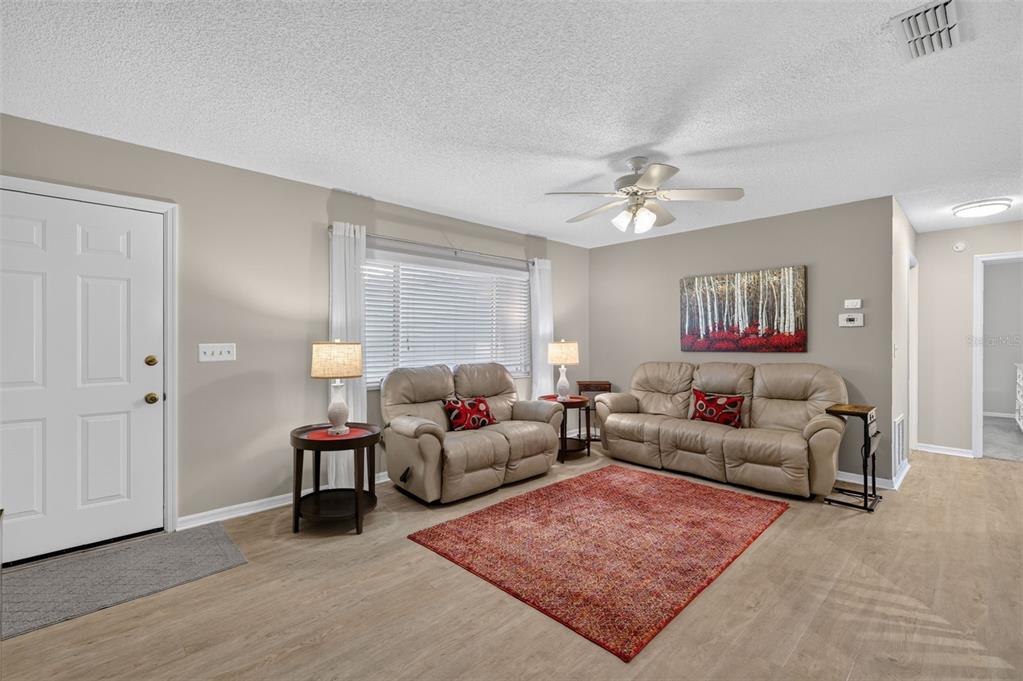 10255 SE 178TH PLACE, SUMMERFIELD, FL — photo 3 of 25
