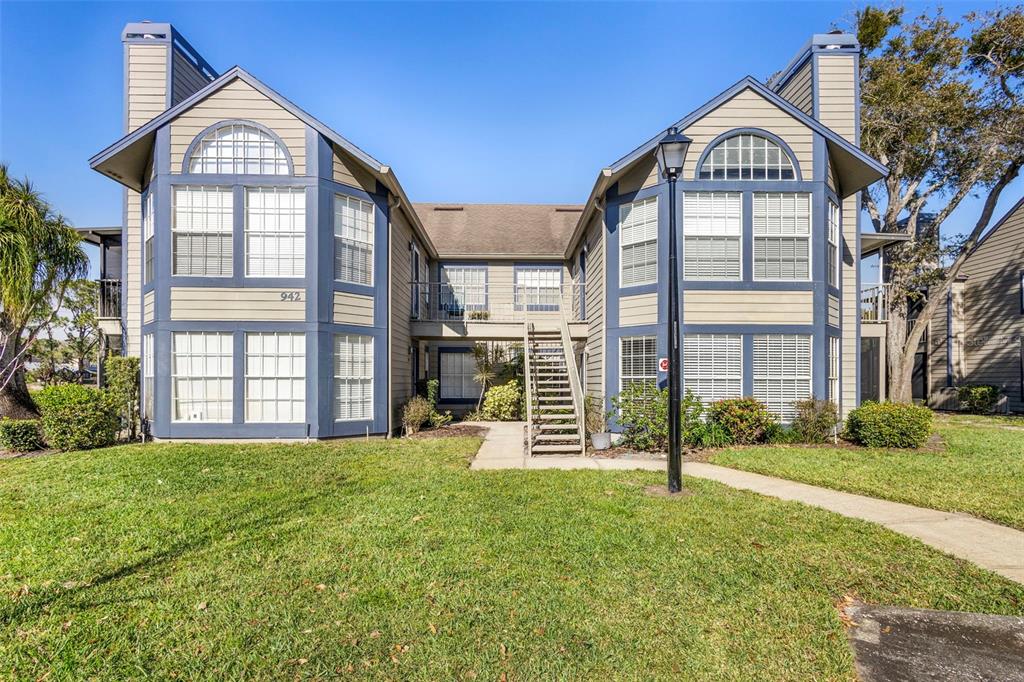 942 BAKEWELL COURT UNIT 102