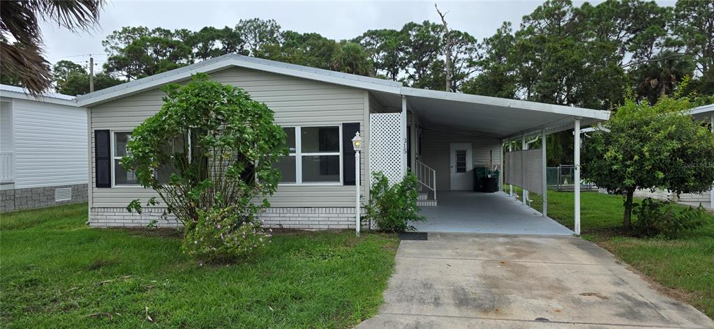 315 PAPAYA CIRCLE