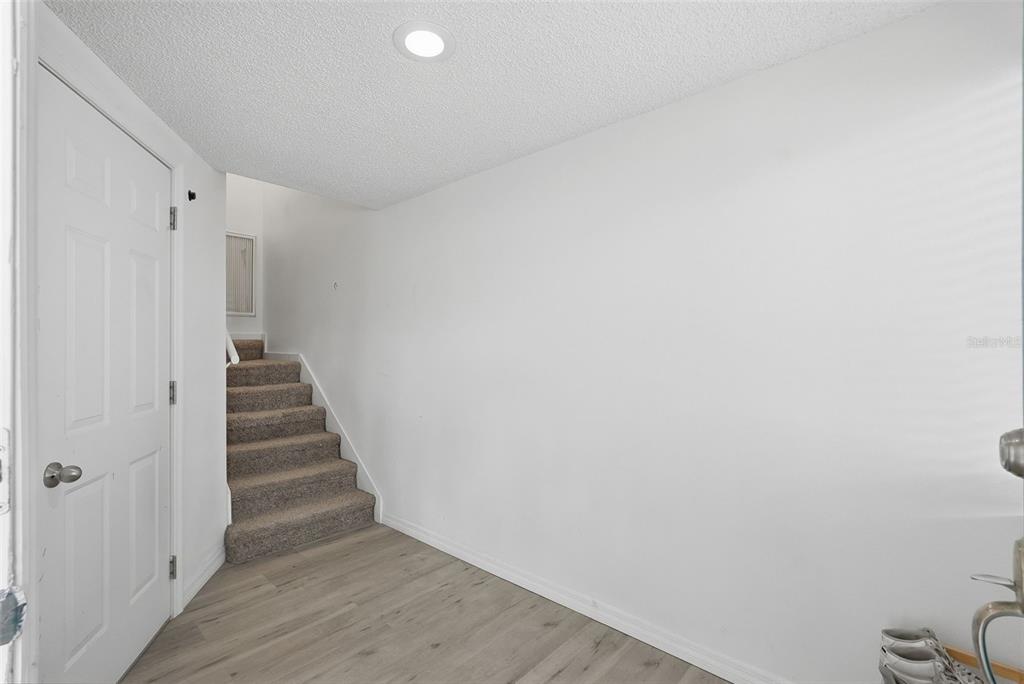325 ISLAND WAY UNIT 101, CLEARWATER BEACH, FL — photo 3 of 30