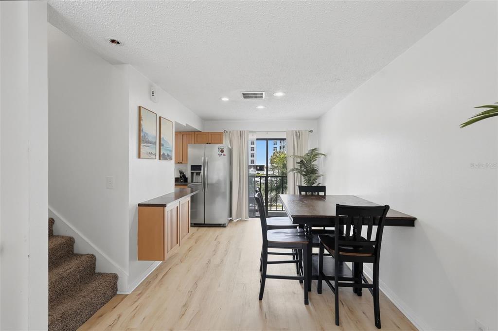 325 ISLAND WAY UNIT 101, CLEARWATER BEACH, FL — photo 5 of 30