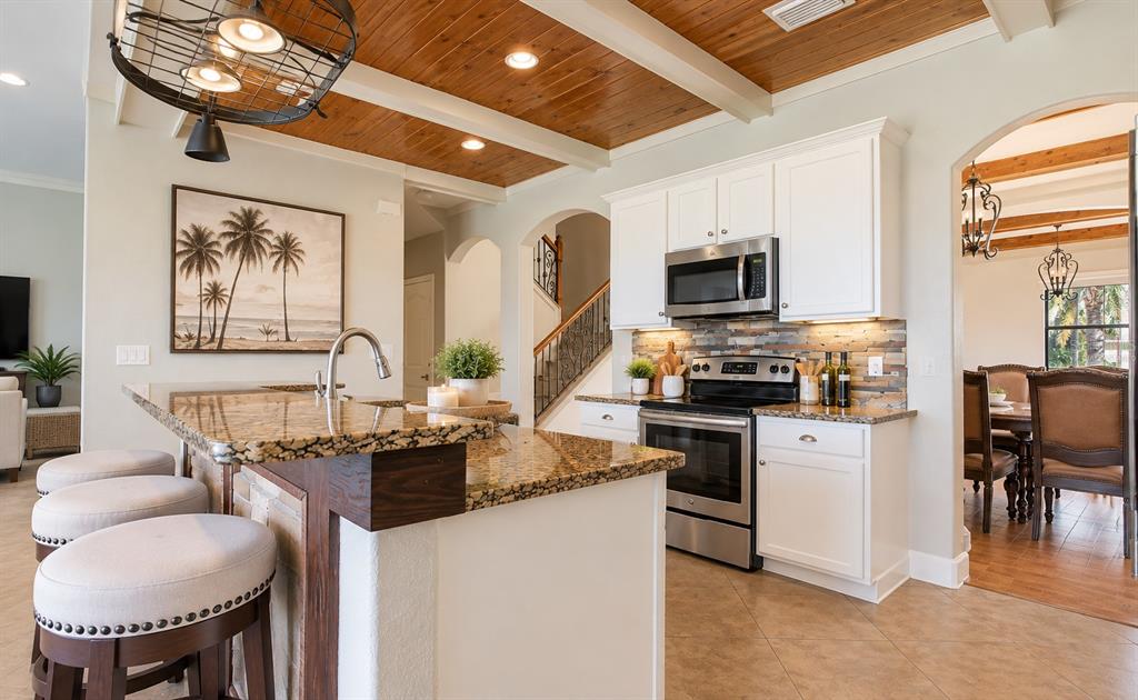 6914 QUIET CREEK DRIVE, BRADENTON, FL — photo 5 of 30