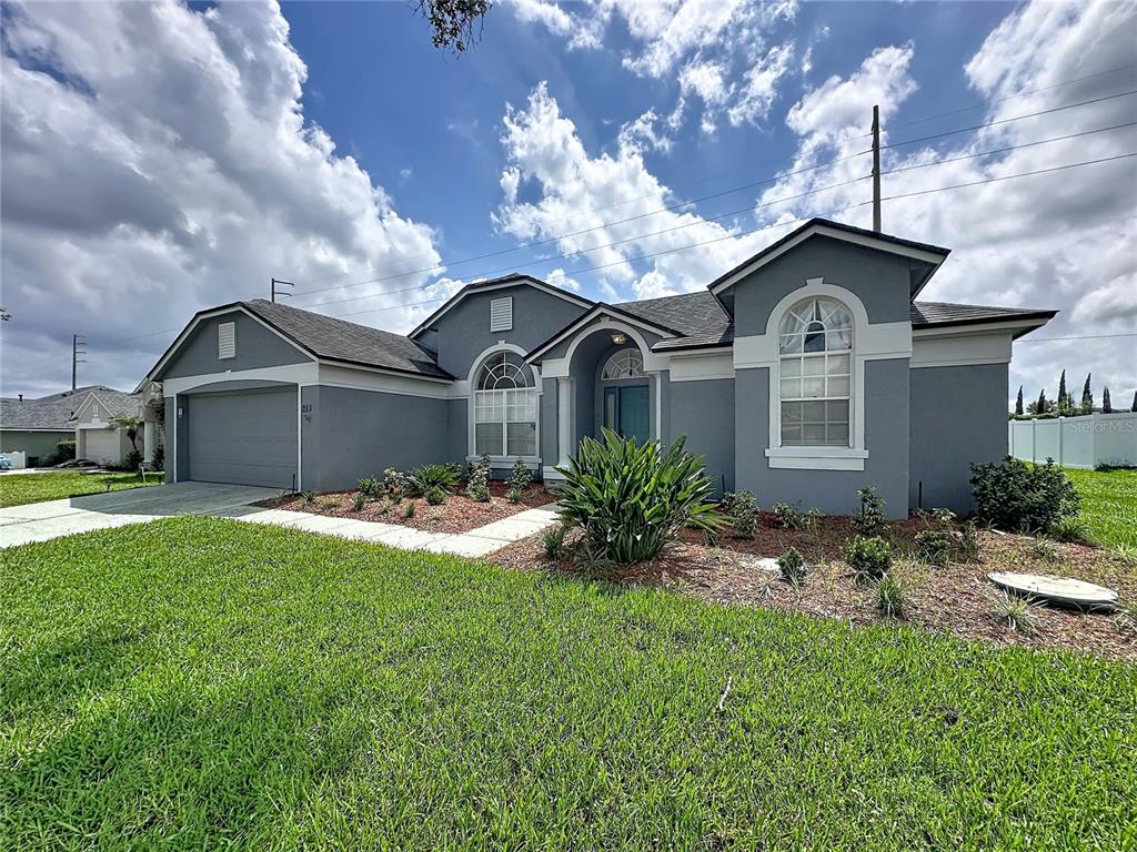 213 VIA MARIEL EAST DRIVE, DAVENPORT, FL — photo 2 of 30