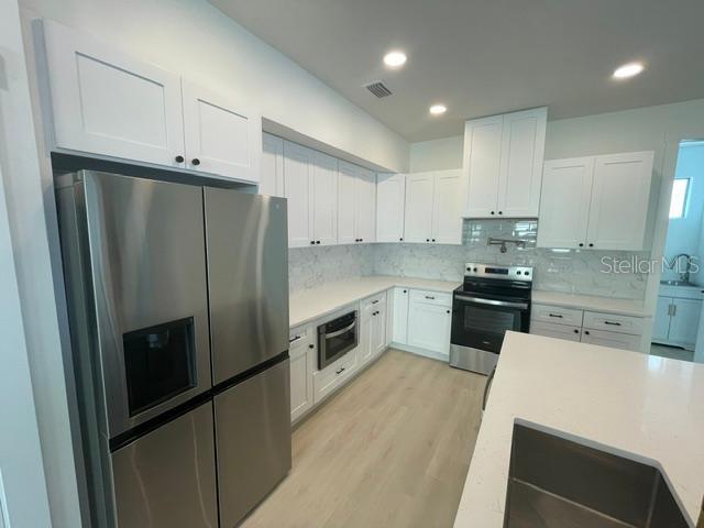 6315 S RICHARD AVENUE, TAMPA, FL — photo 3 of 30