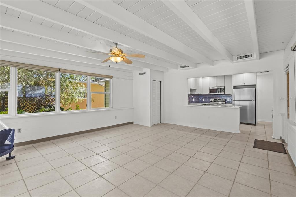 5819 27TH AVENUE S, GULFPORT, FL — photo 5 of 38
