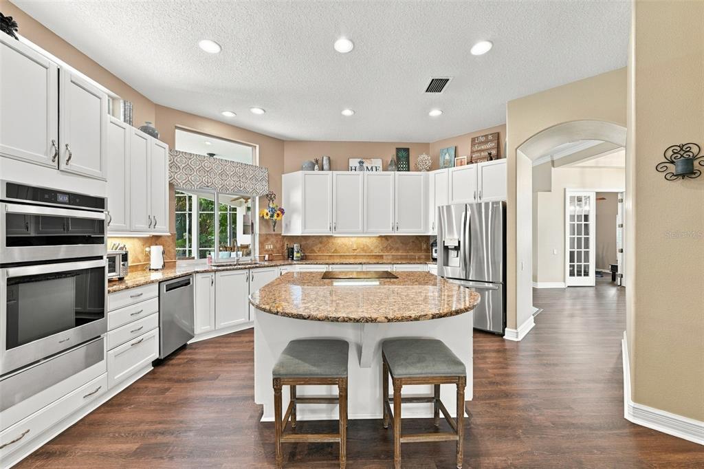 3921 ARLINGTON DRIVE, PALM HARBOR, FL — photo 3 of 30