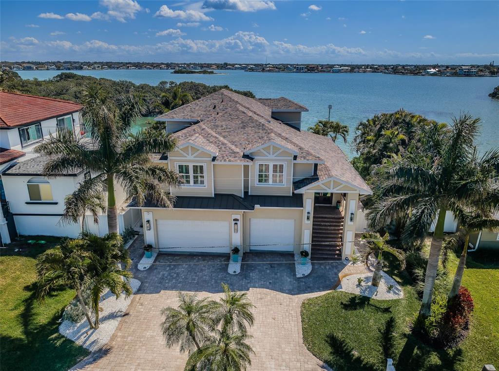 709 HARBOR DRIVE