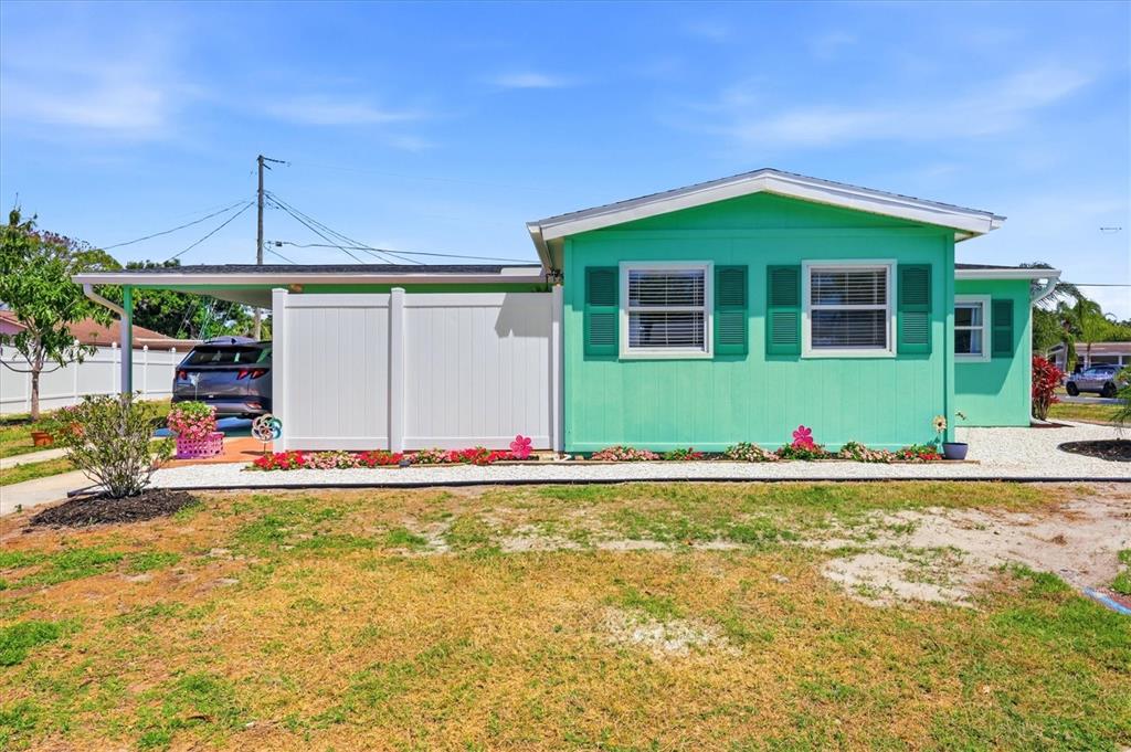 723 S BRINK AVENUE, SARASOTA, FL — photo 2 of 24