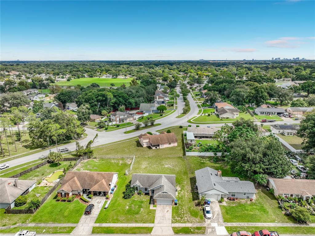 2943 ROUNDABOUT LANE, ORLANDO, FL — photo 5 of 47