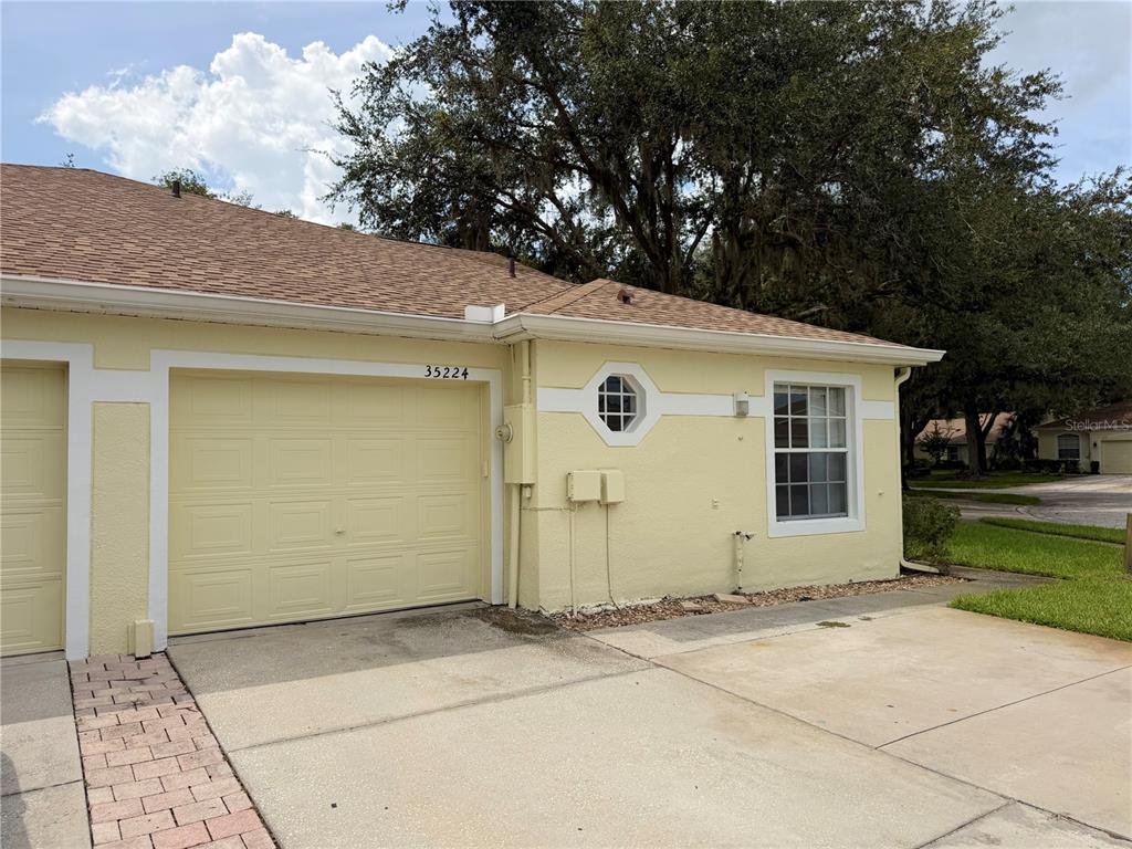 35224 WHISPERING PINES DRIVE, ZEPHYRHILLS, FL — photo 2 of 30