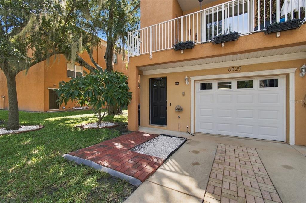 6829 S KISSIMMEE STREET, TAMPA, FL — photo 2 of 30