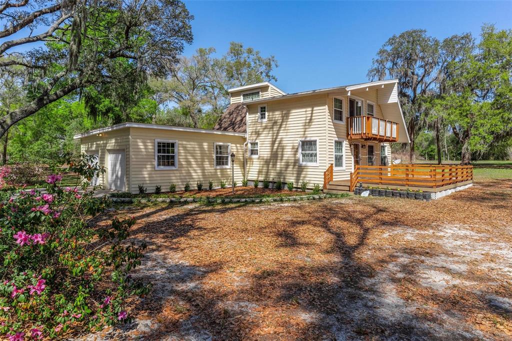 2917 LAKE GRIFFIN ROAD