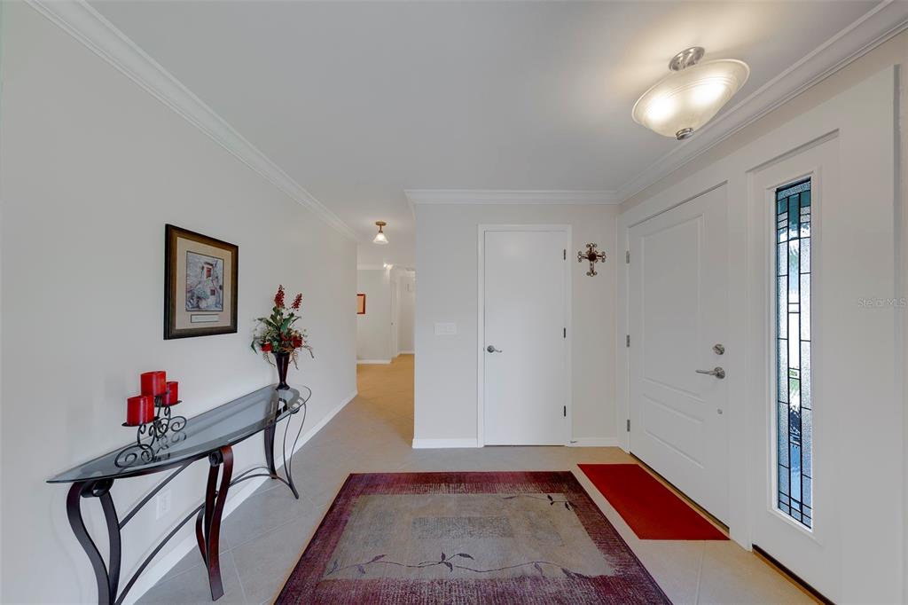 2061 ATTACHE COURT, CLEARWATER, FL — photo 3 of 30