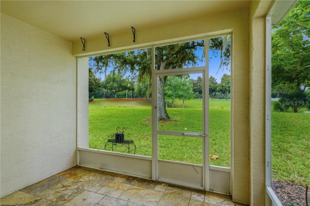 1672 W Spring Meadow LOOP, LECANTO, FL — photo 3 of 30
