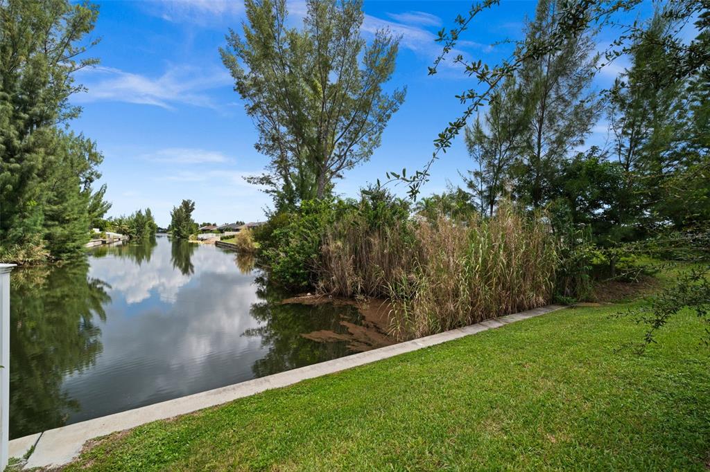 2217 SW 7TH PLACE, CAPE CORAL, FL — photo 2 of 30