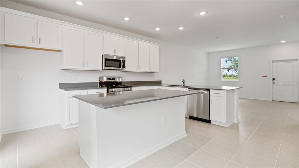 5549 RONIN DRIVE, ST CLOUD, FL — photo 5 of 16