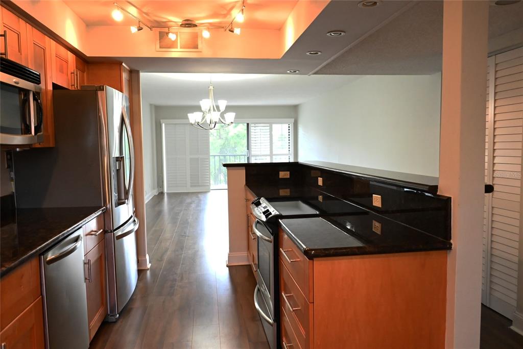 2900 COVE CAY DRIVE UNIT 4B, CLEARWATER, FL — photo 3 of 30