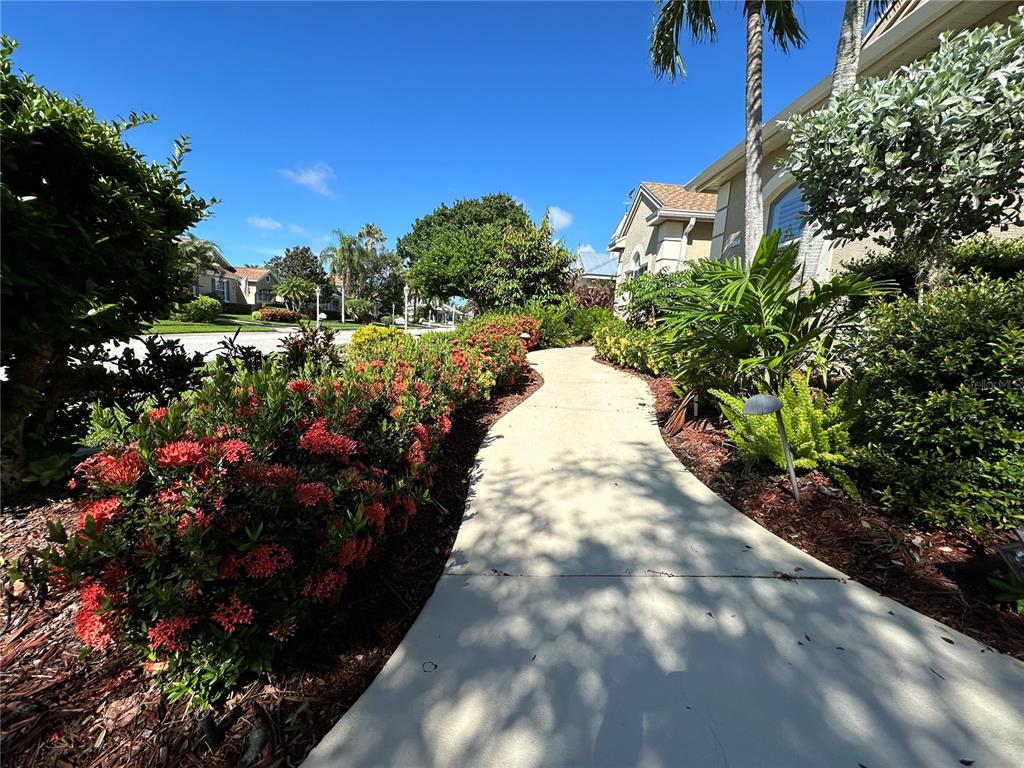 4727 SPINNAKER DRIVE, BRADENTON, FL — photo 2 of 30