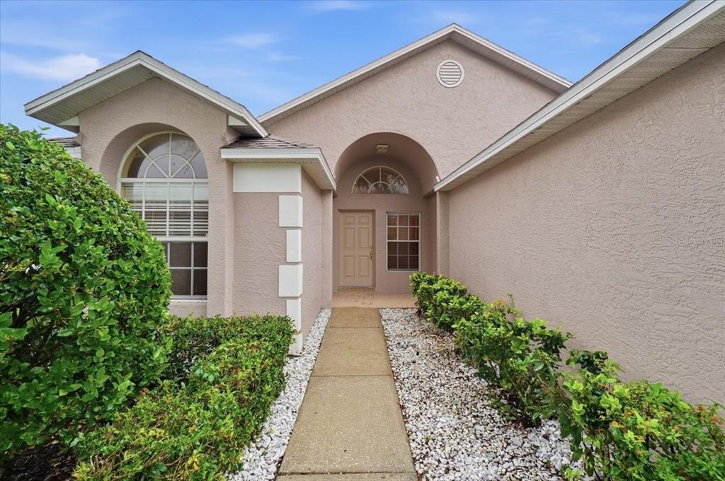 2610 BUCKHORN PRESERVE BOULEVARD, VALRICO, FL — photo 2 of 30