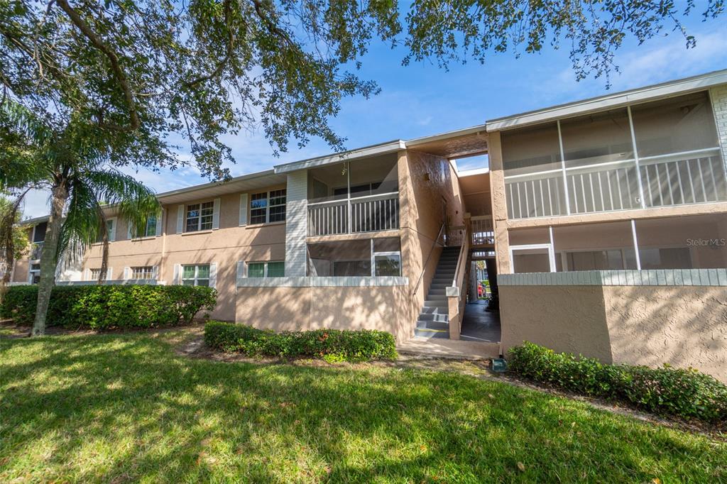 997 SONESTA AVENUE NE UNIT 206