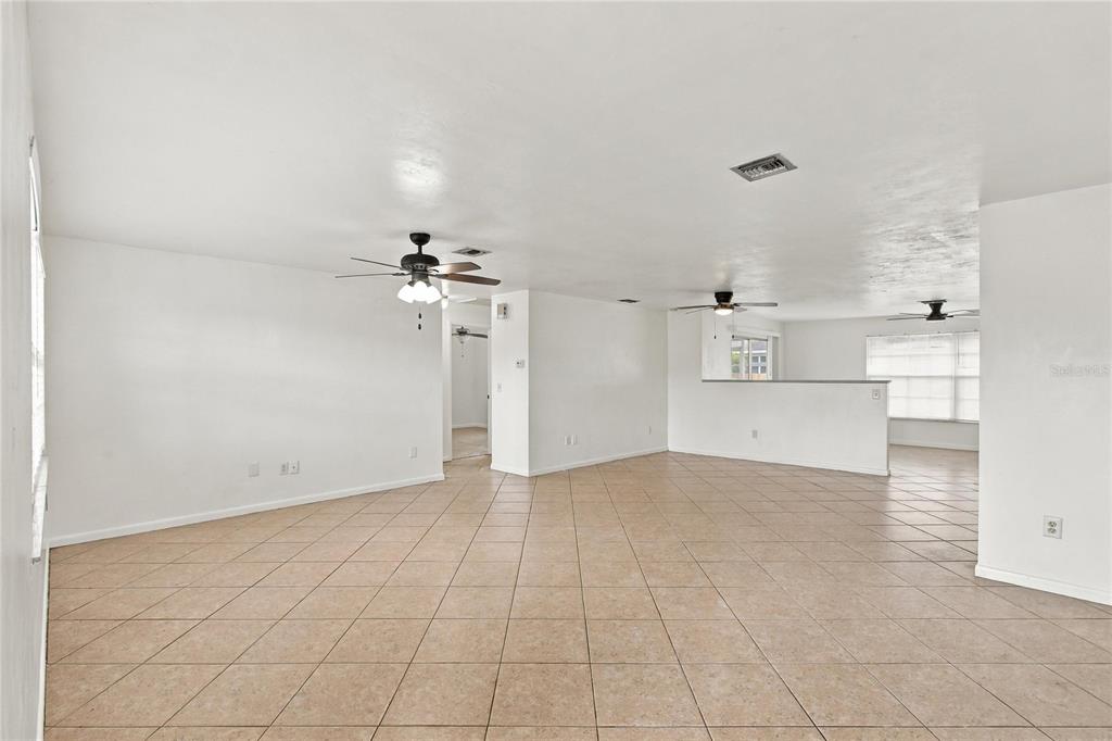 7402 SEA ISLAND ROAD, FORT MYERS, FL — photo 5 of 30