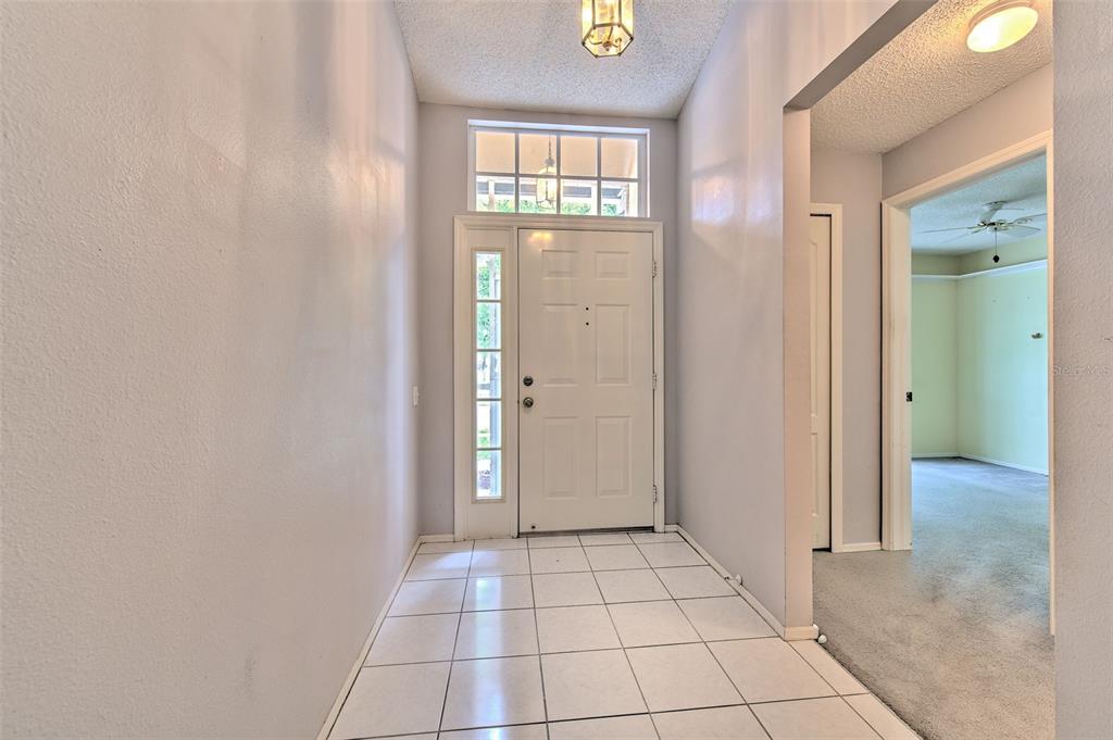 235 LAKEWAY LANE, APOLLO BEACH, FL — photo 2 of 30