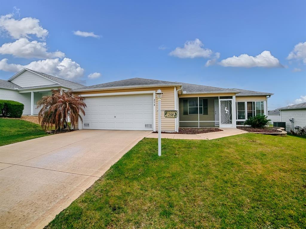 258 ARBELLA LOOP, THE VILLAGES, FL — photo 4 of 30