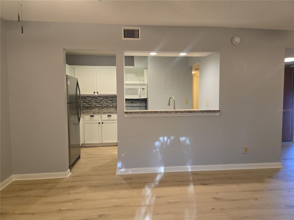 160 LIVE OAK WOODS COURT UNIT 4D, DELTONA, FL — photo 5 of 28